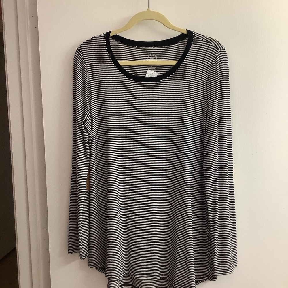 24/7 Maurices - large